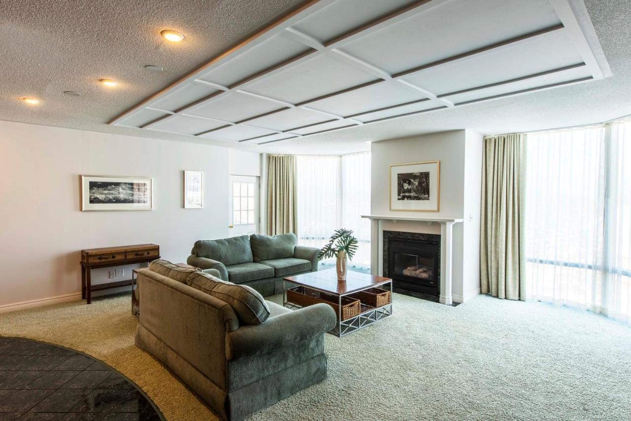 Two-Bedroom Tower Suite - Non-Smoking,999651807:JPEG